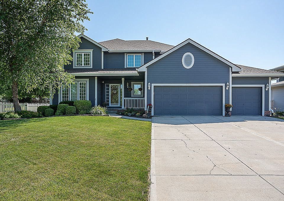 1st image of 6209 S 182nd Ave