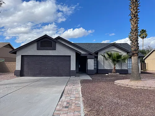 710 W Cheyenne Dr Photo 1