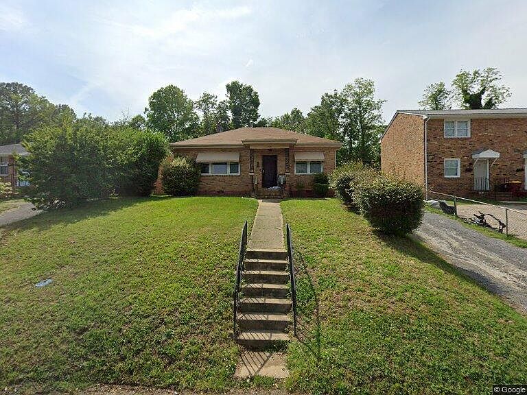 1st image of 1520 W Clara Dr