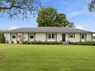 656 Spring Creek Ln, Lebanon, TN 37090