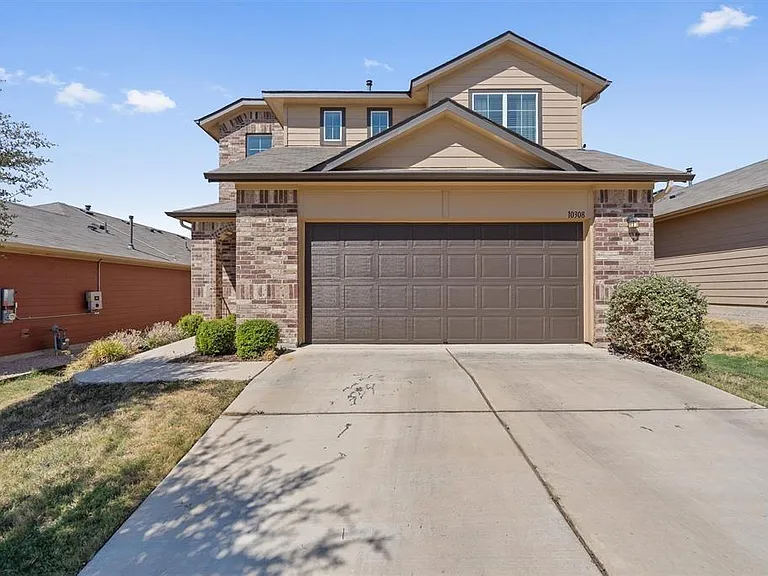 10308 Hatton Ln — Photo 2