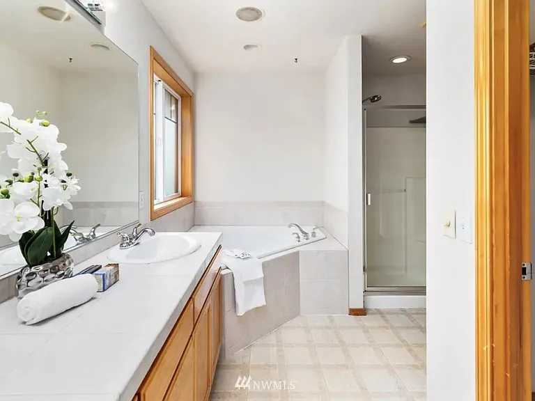 8041 NE 182nd Pl — Photo 17