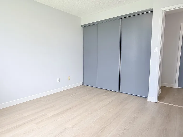 2940 Elsmere Ave #108 — Photo 11