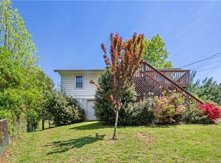 302 Melody Cir, Swannanoa, NC 28778