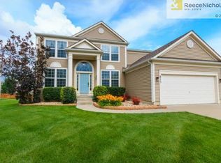 8753 Sunray Dr, Shawnee, KS 66227
