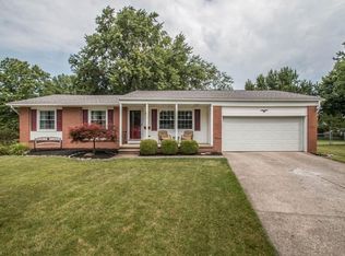 119 Canterbury Rd, Elyria, OH 44035