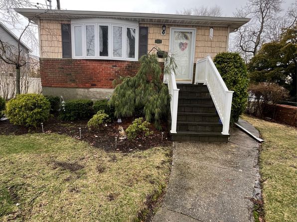 104 Ralph Avenue, Babylon, NY 11702