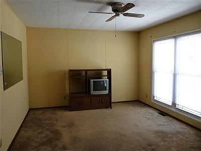 3rd image of 438 Caldwell Dr