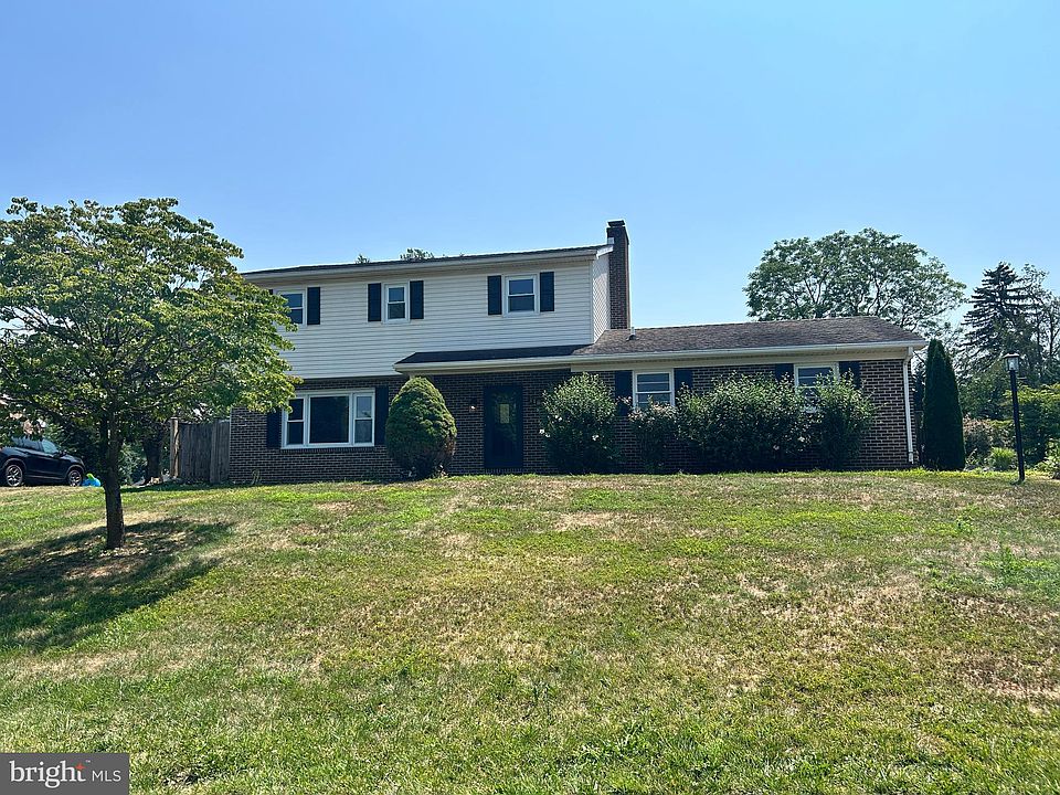 1st image of 11807 Sycamore Dr