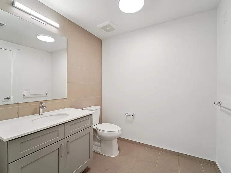 475 William St. — Photo 20