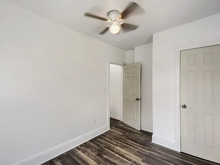 62-64 S Eureka Ave #62 — Photo 11