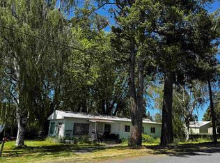 407 N 2nd St, Garfield, WA 99130