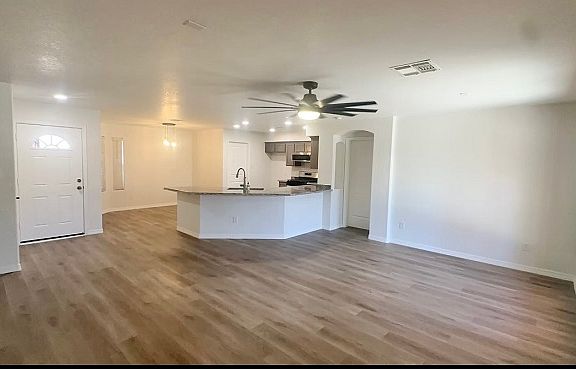 3rd image of 10155 E 35th St