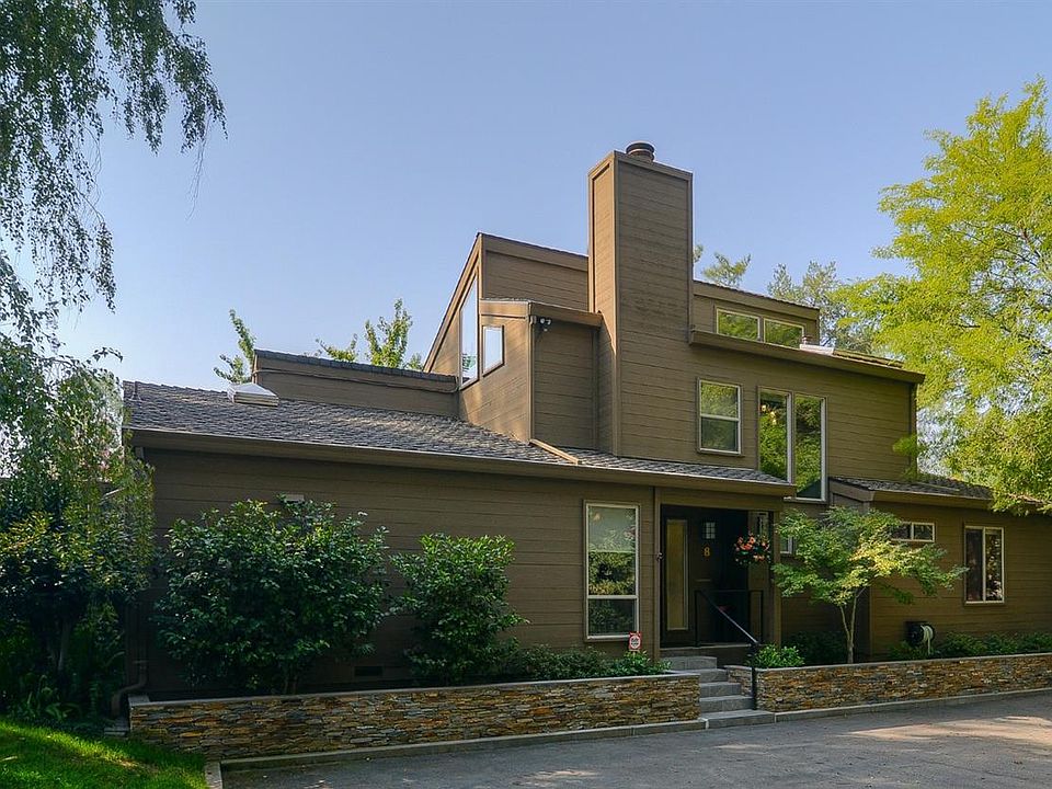 1st image of 8 Park Sierra Ln