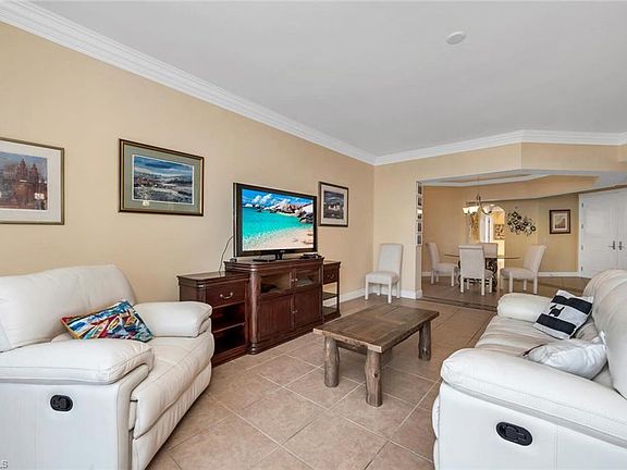 5th image of 6081 Silver King BLVD #402