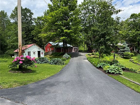 2nd image of 6343 Wendover Rd