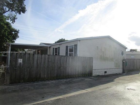 2nd image of 220 NE 12th Ave Lot 211