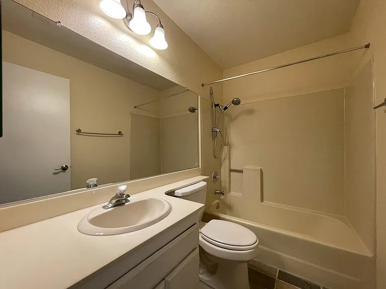 9489 Fairgrove Ln #202 — Photo 30
