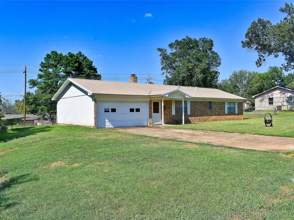 601 E Central St, Hugo, OK 74743