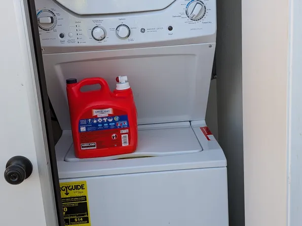 910 Patrick Dr, Pinole, CA 94564