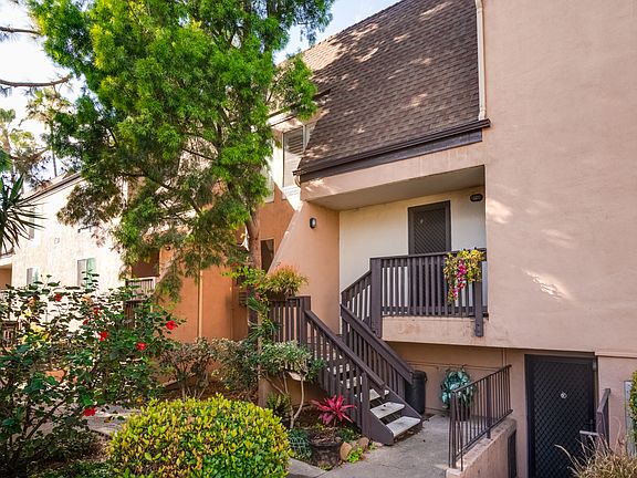 4th image of 7962 Mission Center Ct Unit F
