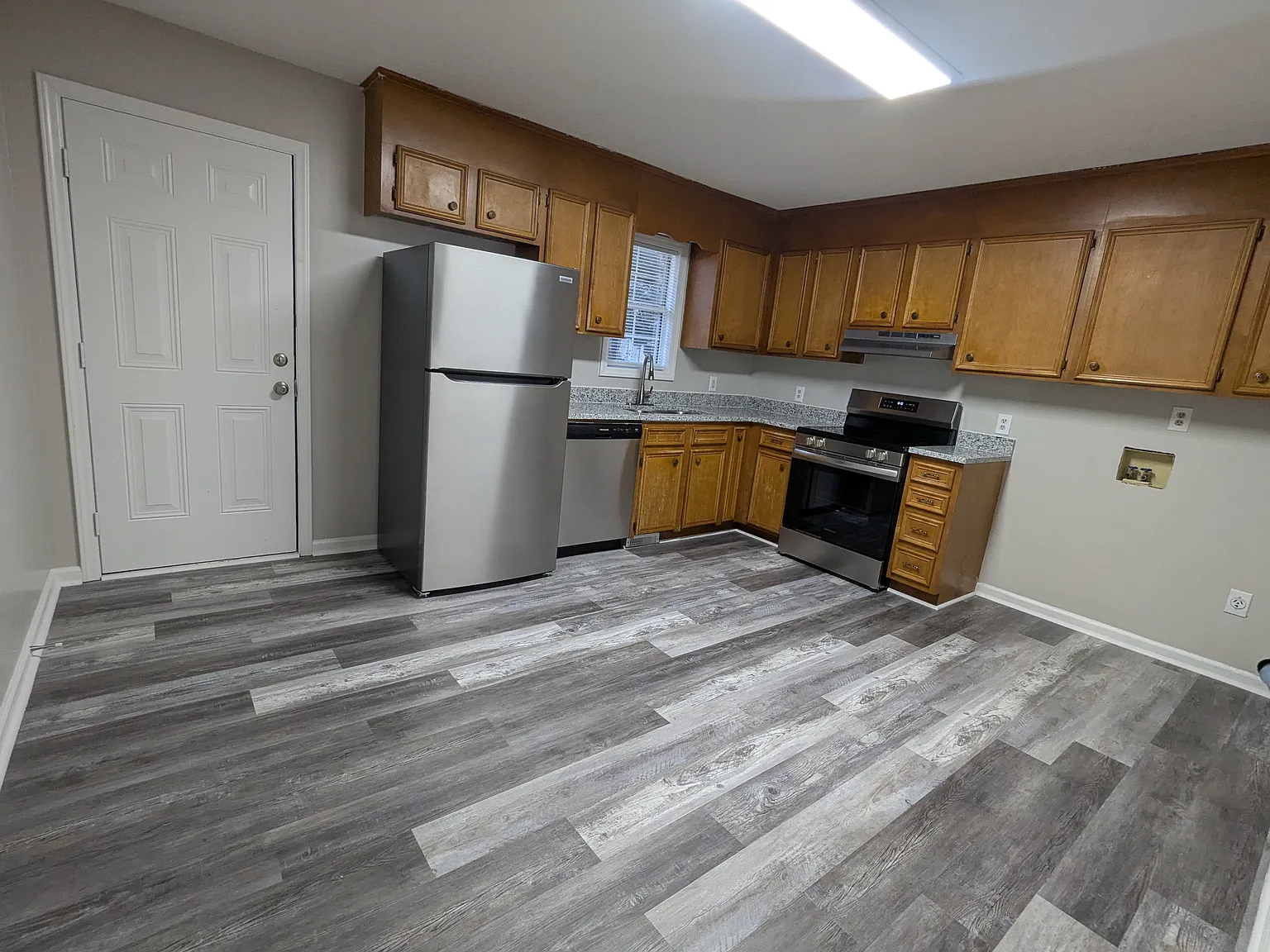 3 bed, 1108 sqft, $1,650 — Photo 4