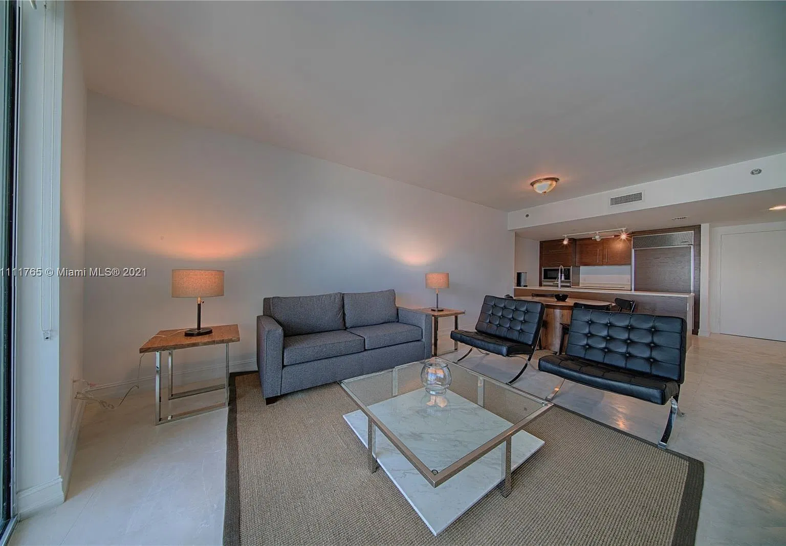 1 bed, 816 sqft, $3,500 — Photo 4