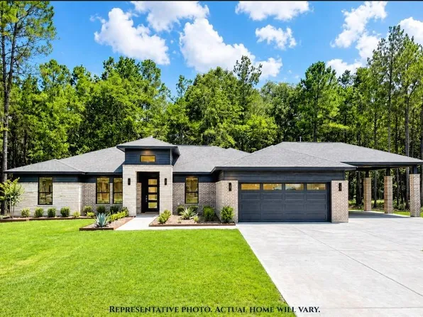 13652 Armstrong St, Conroe, TX 77303