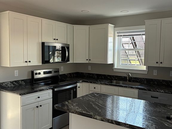 2nd image of 115 Sandy Hill Rd Floor 1