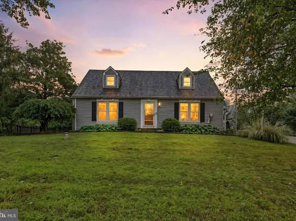 3507 Woodholme Dr, Hampstead, MD 21074