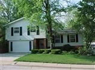 1425 Rowles Dr, Akron, OH 44313
