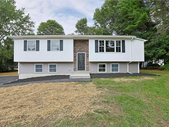 4 Heather Lane, Wallkill, NY 12589