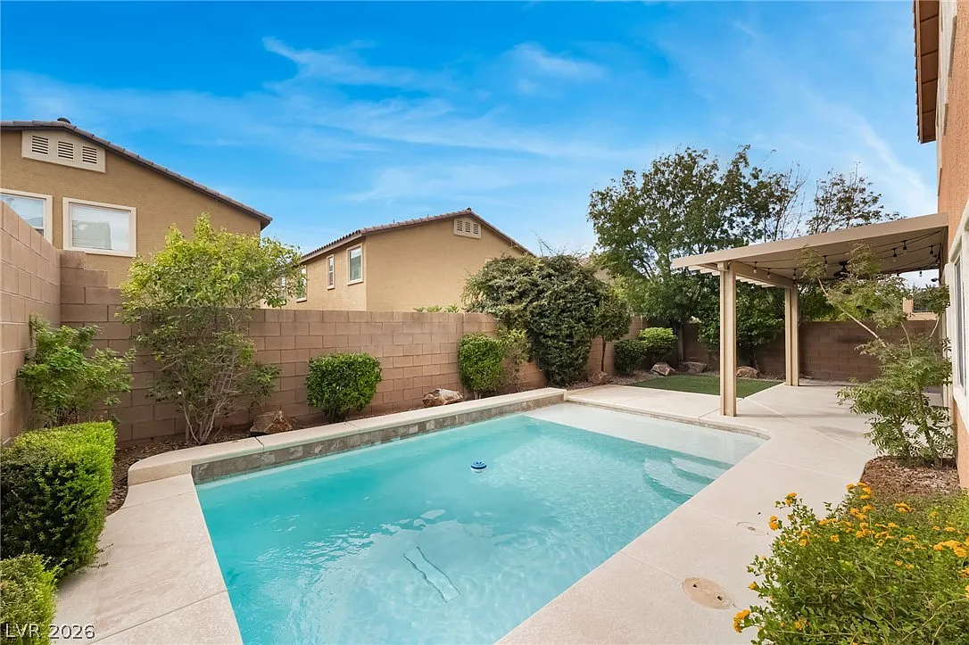 4 bed, 3.0 bath, 3391 sqft, $3,550 — Photo 3