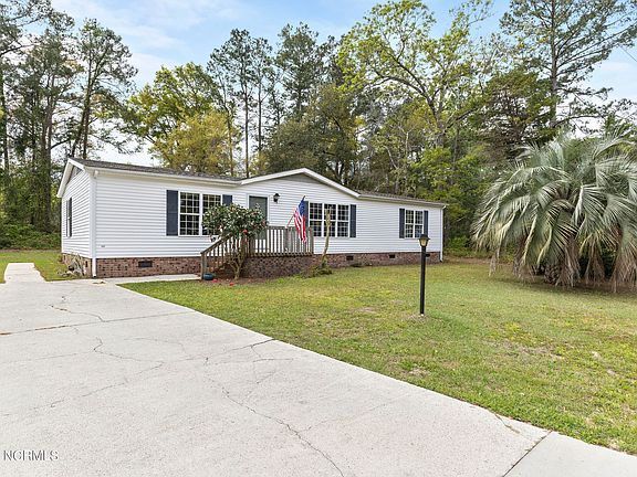 3rd image of 3442 Marina Drive SE