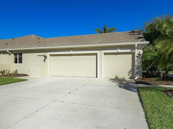 2nd image of 4920 Luster Leaf Ln