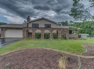 2904 S Schoolhouse Rd, New Lenox, IL 60451