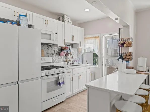 5203 Ditman St, Philadelphia, PA 19124