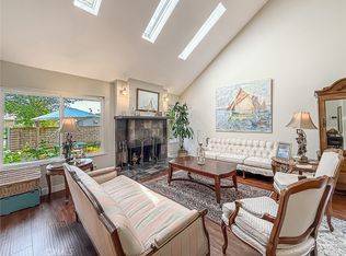 8371 Capistrano Ave, Canoga Park, CA 91304