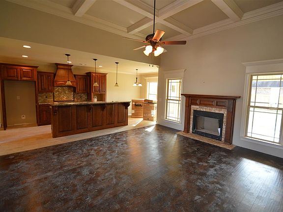 3rd image of 328 Grand Reserve Way