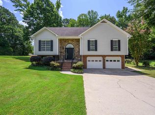 494 Fieldstone Dr, Helena, AL 35080