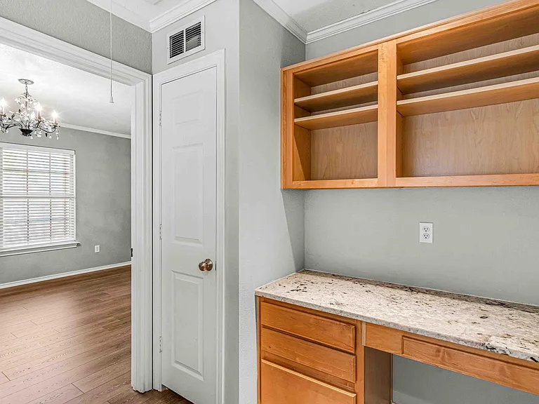 3327 Rosedale Ave #B — Photo 17