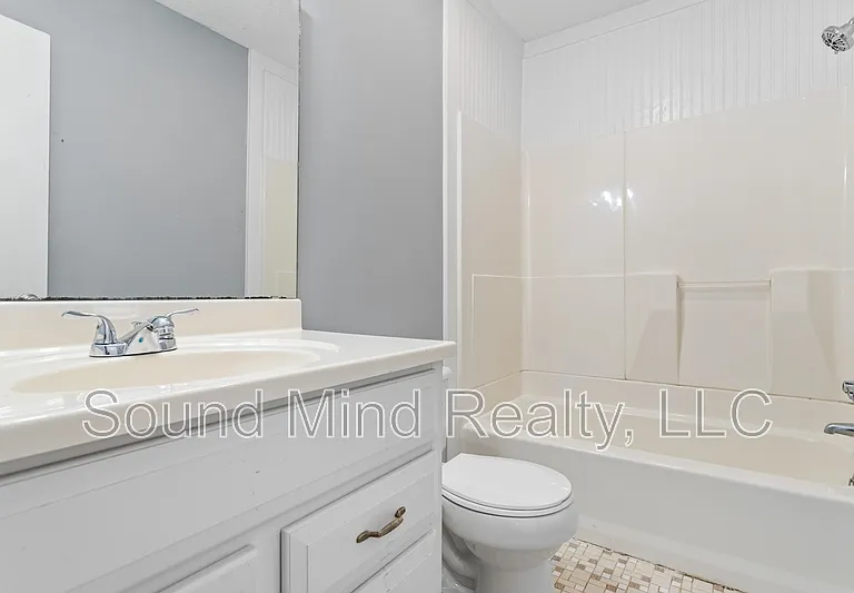 4249 Lake Ridge Dr #5B — Photo 17