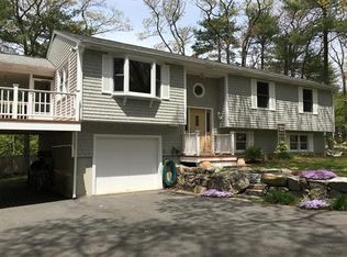 7 Chateau Hts, Gloucester, MA 01930