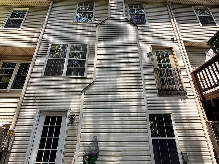 107 Stafford Mews Ln — Photo 40