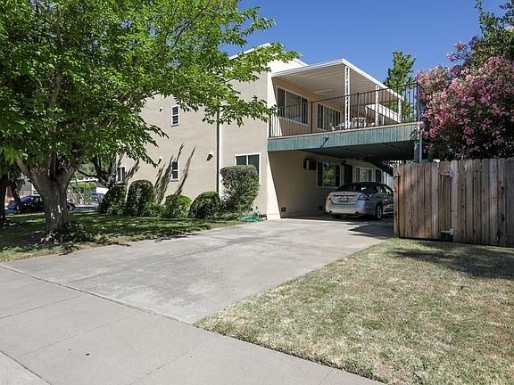 5th image of 5498 Carlson Dr APT 4