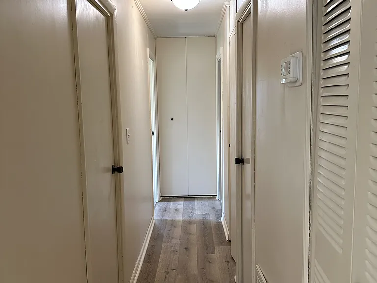 677 Greenbriar St #1 — Photo 9