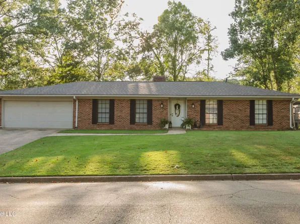 119 Long Meadow Rd, Brandon, MS 39042