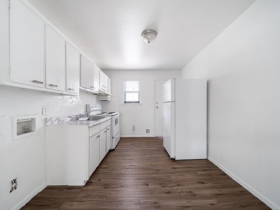 5th image of 573 Evergreen Ter APT 4