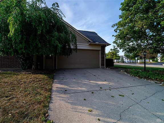 3rd image of 6731 Nestle Creek Ln