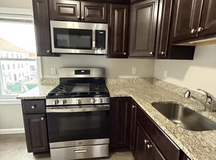 297-301 Flint St, Fall River, MA 02723